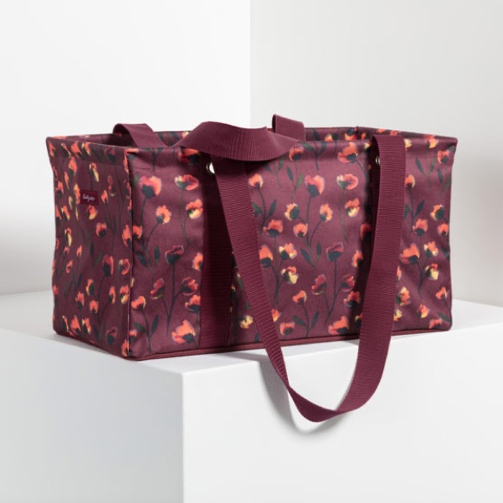 Thirty-One Large Utility Tote delicate floral pattern